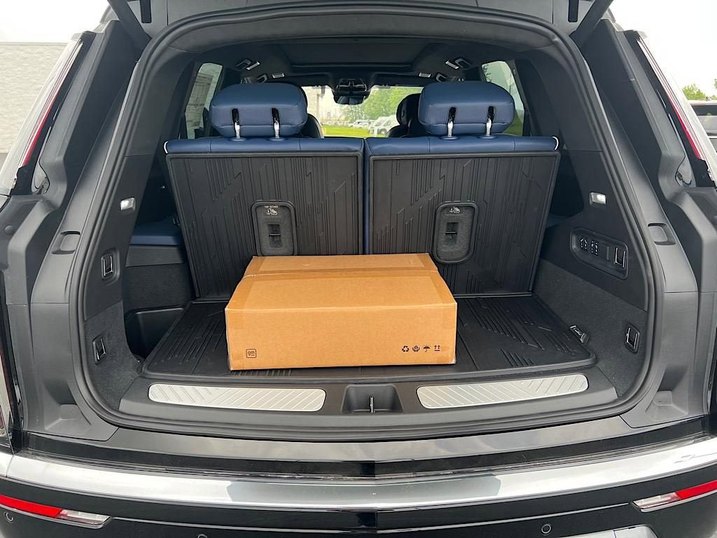 2026 Cadillac VISTIQ Premium Luxury