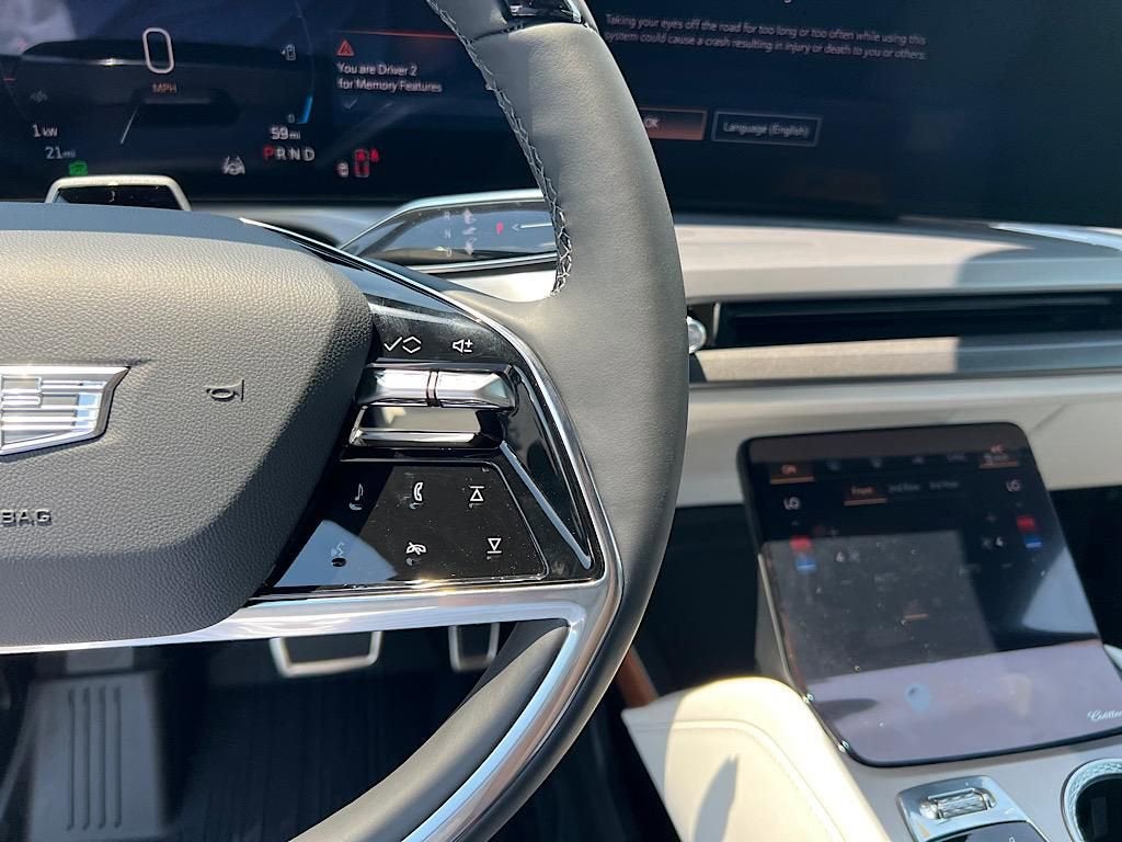 2026 Cadillac VISTIQ Sport