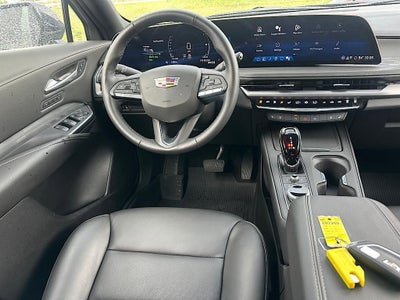 2025 Cadillac XT4 Premium Luxury