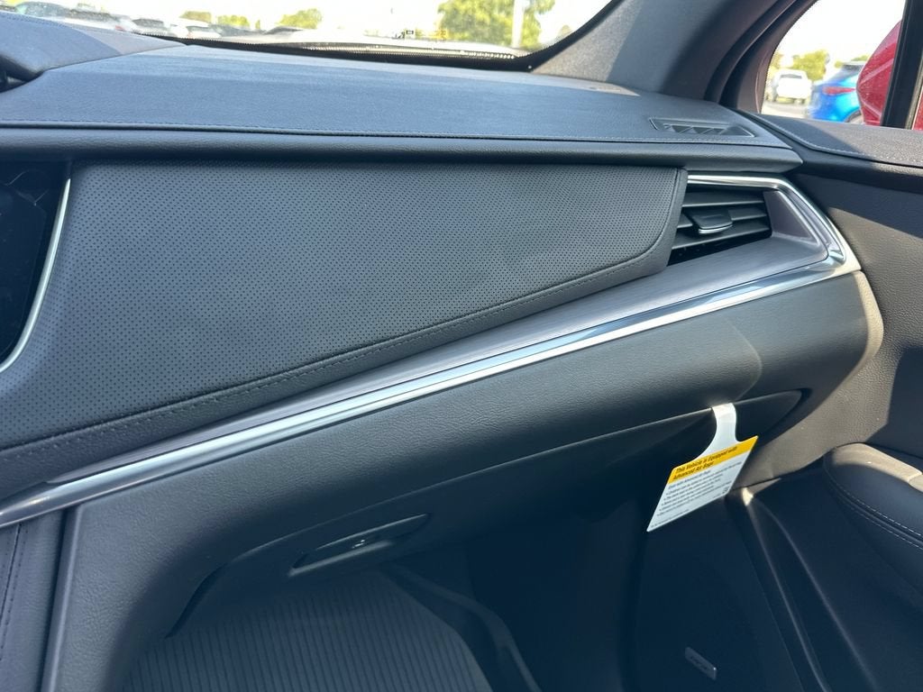 2026 Cadillac XT5 Luxury