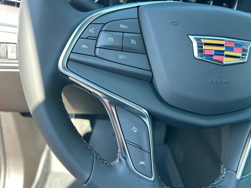 2026 Cadillac XT5 Luxury