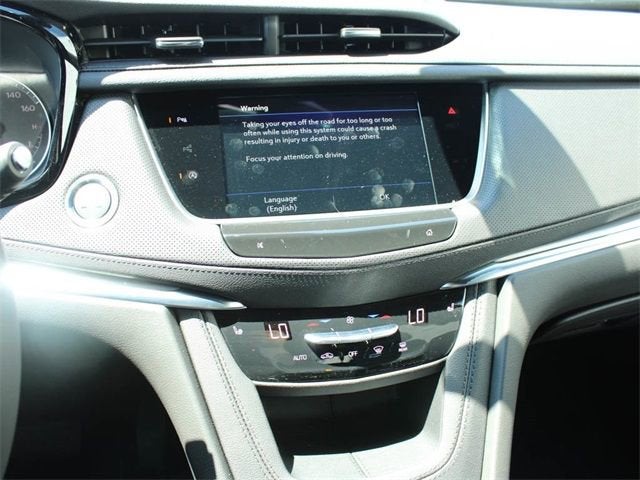 2025 Cadillac XT5 Luxury