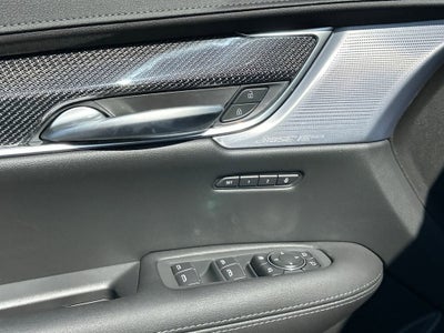 2025 Cadillac XT5 Sport