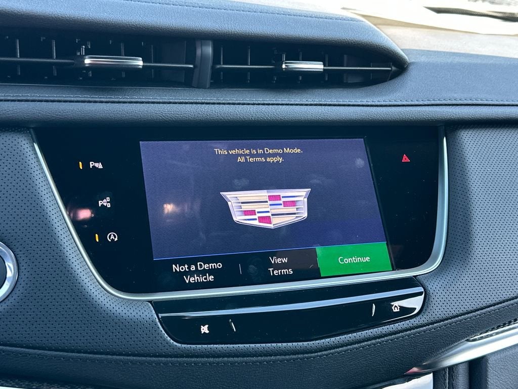 2025 Cadillac XT5 Sport